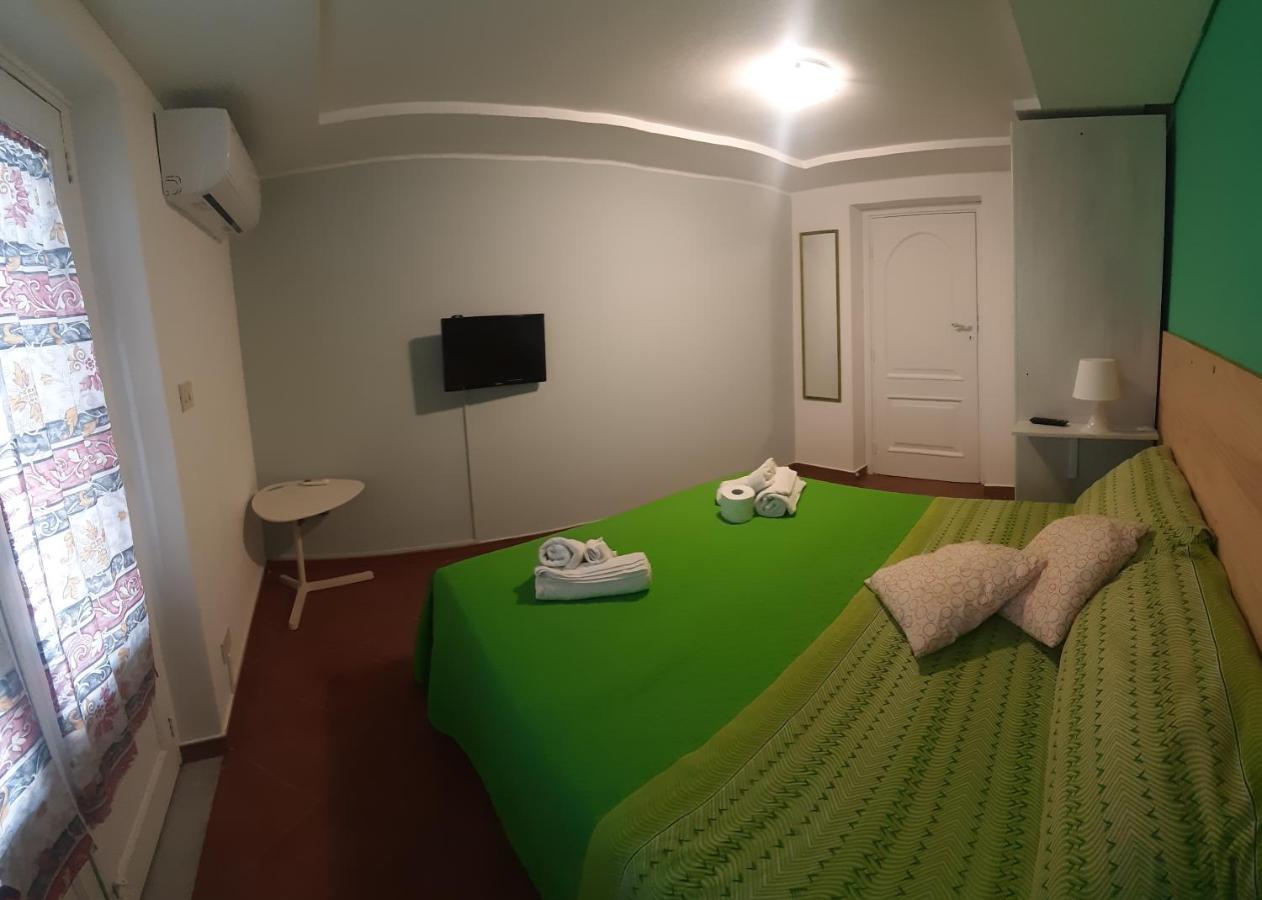 Ciuri Ciuri Apartment อาชิเรอาเล ภายนอก รูปภาพ