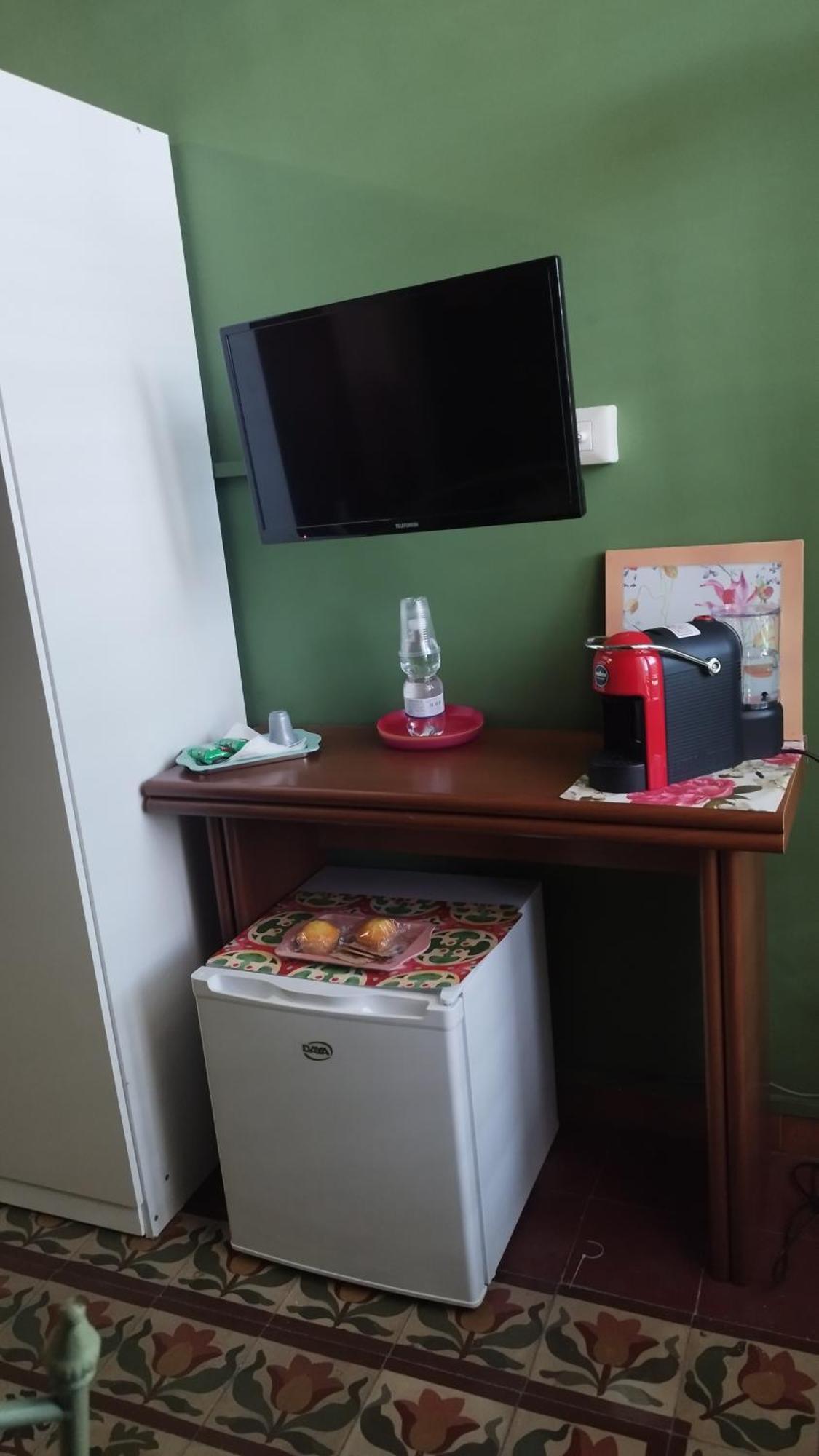 Ciuri Ciuri Apartment อาชิเรอาเล ภายนอก รูปภาพ